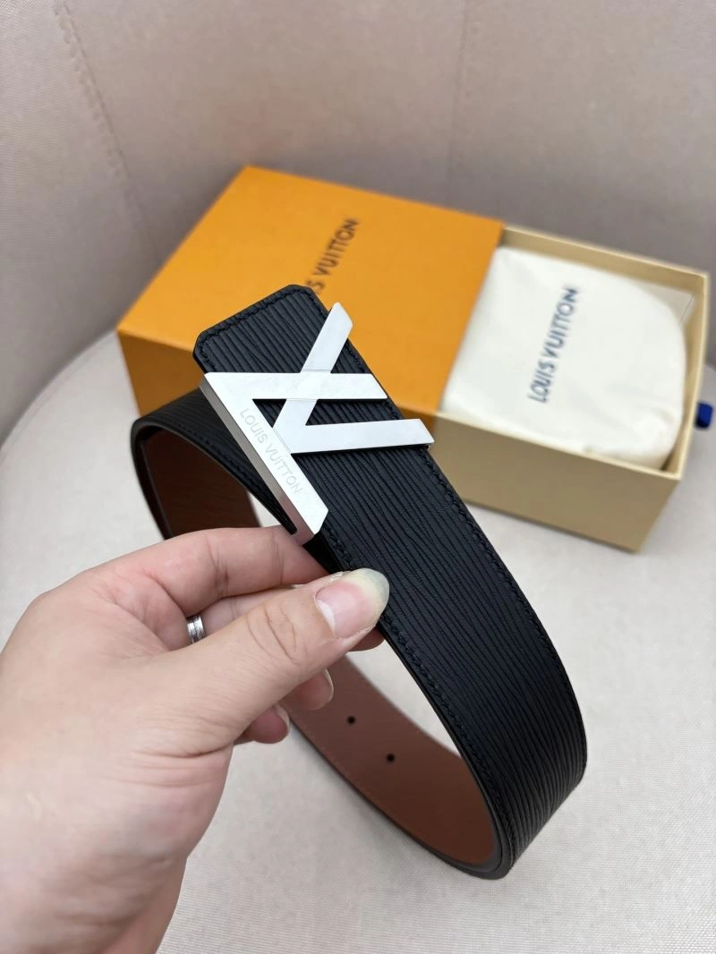 Cozy Louis Vuitton Belts 301974