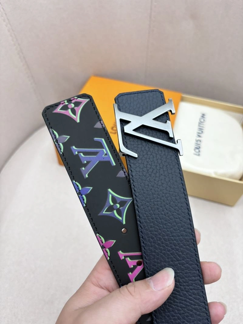 Versatile Louis Vuitton Belts 301966