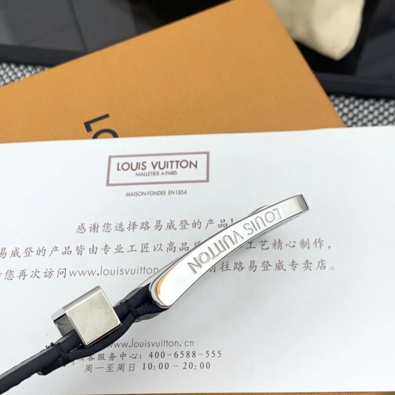 FreshLook Louis Vuitton Belts 301940