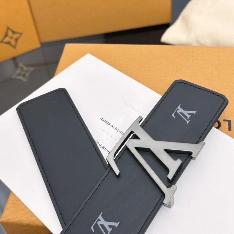 TechFriendly Louis Vuitton Belts 301942