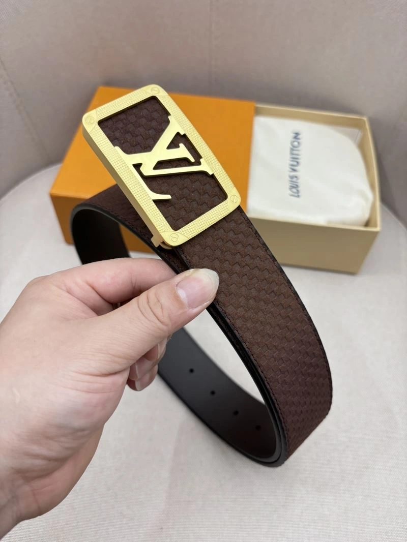 Minimalist Louis Vuitton Belts 301918