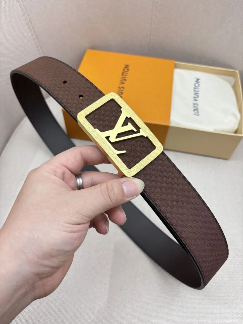Minimalist Louis Vuitton Belts 301918