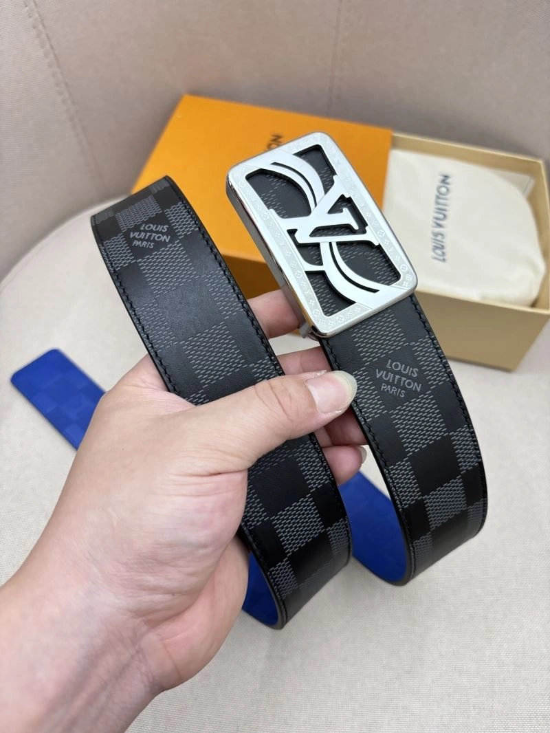 Functional Louis Vuitton Belts 301926