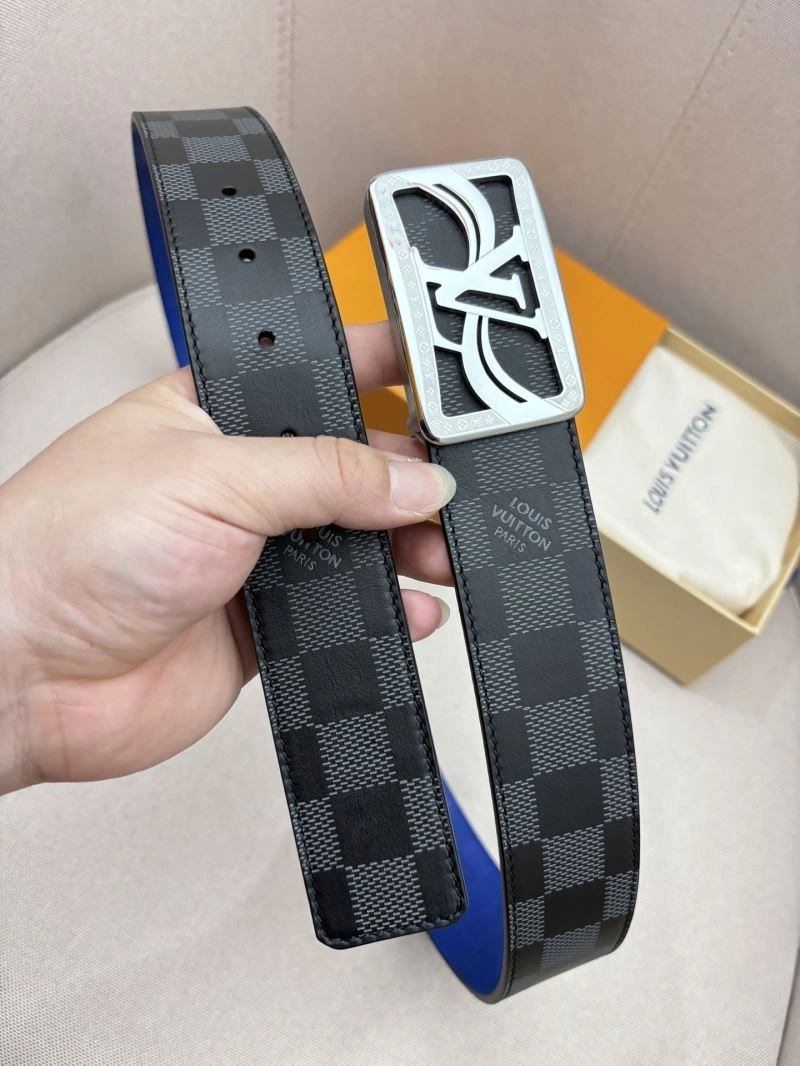 Functional Louis Vuitton Belts 301926