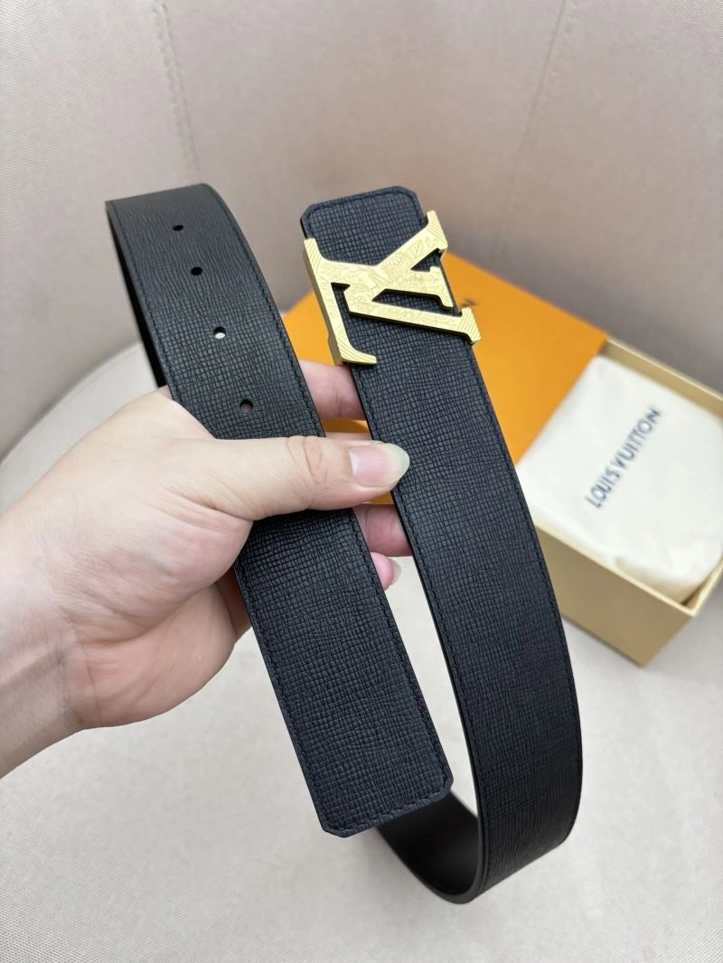 Vibrant Louis Vuitton Belts 301912