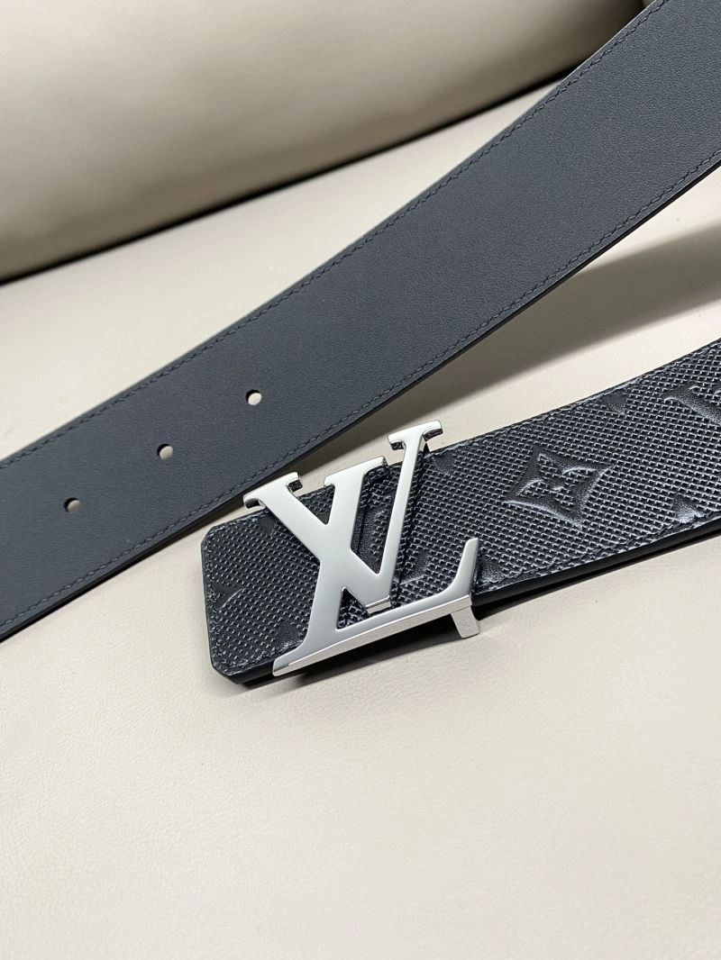 Minimalist Louis Vuitton Belts 301904