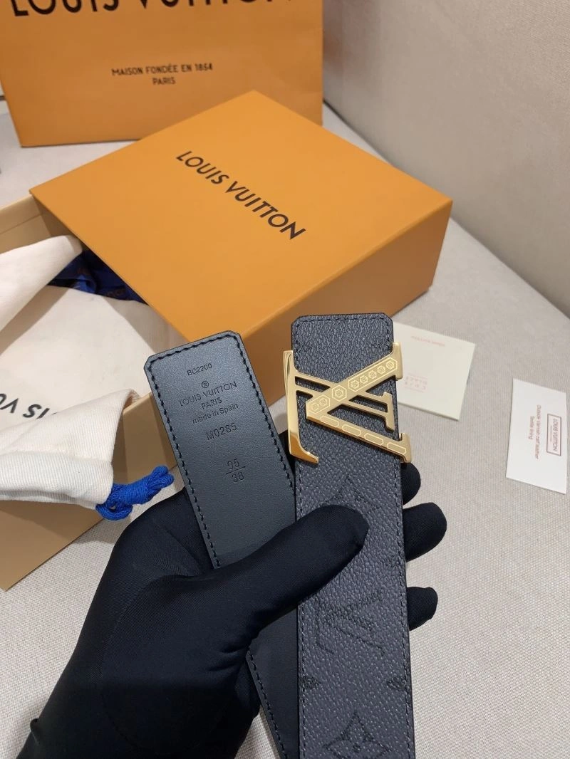 Louis Vuitton Belts Durable 301899