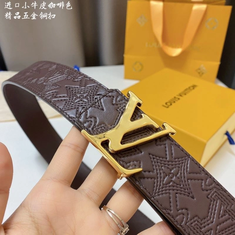 Versatile Louis Vuitton Belts 301861