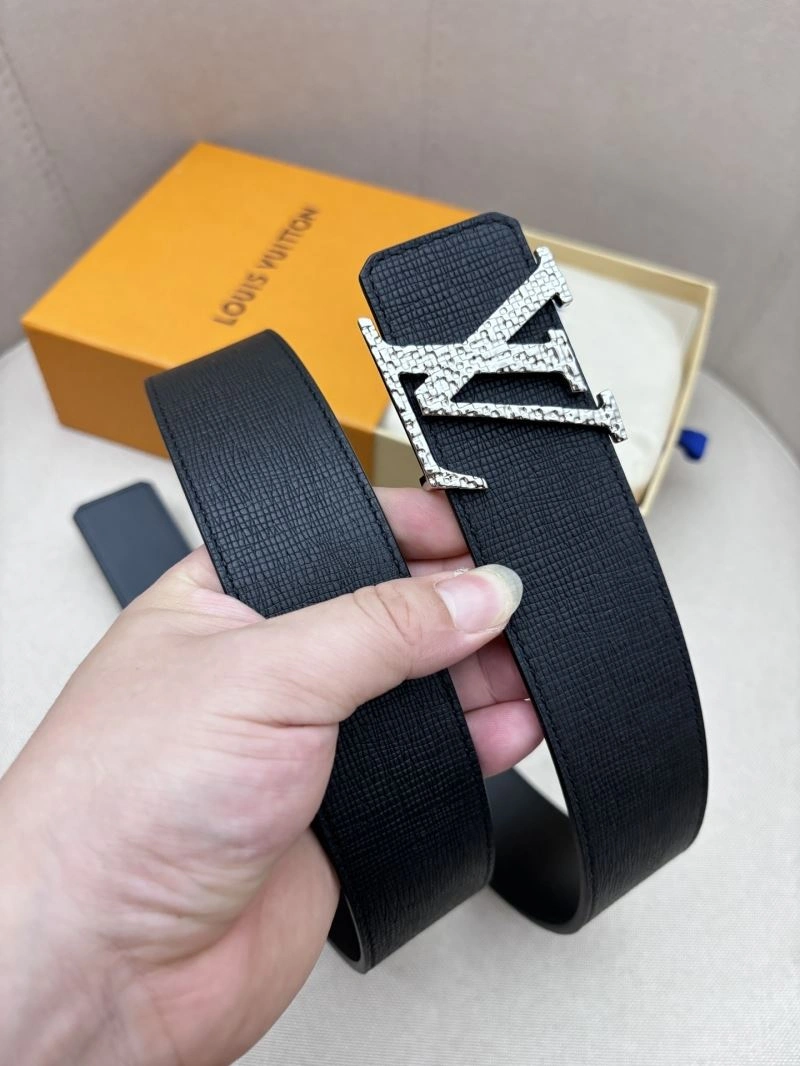 Stretchable Louis Vuitton Belts 301801
