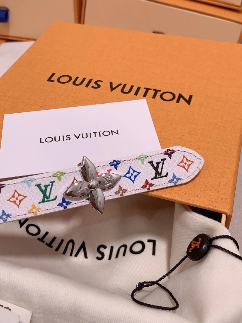 TechFriendly Louis Vuitton Belts 297233