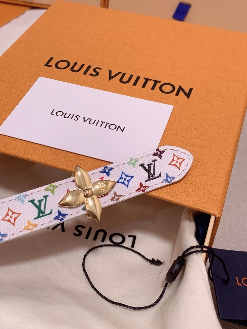 Effortless Louis Vuitton Belts 297256