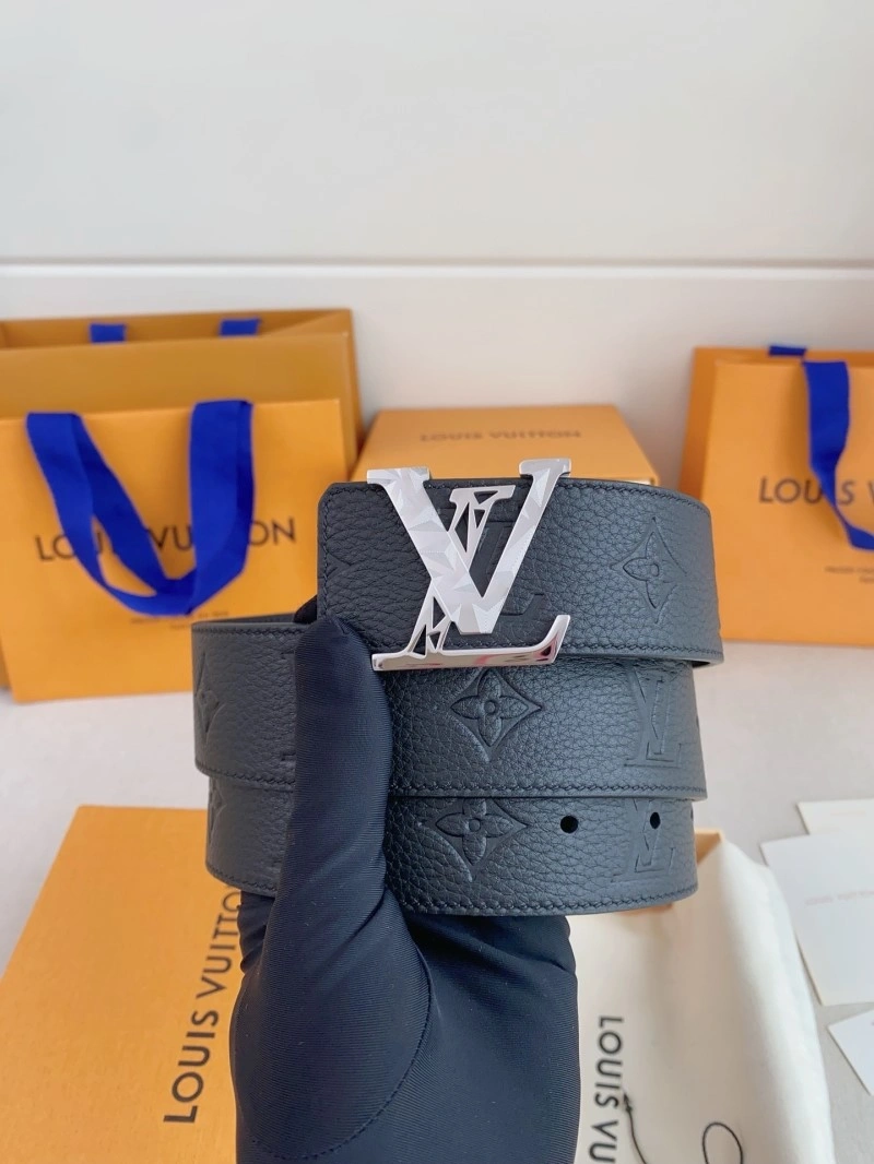 Louis Vuitton Belts Attractive 297181