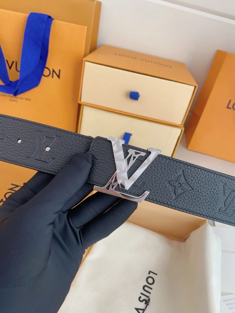 Louis Vuitton Belts Attractive 297181