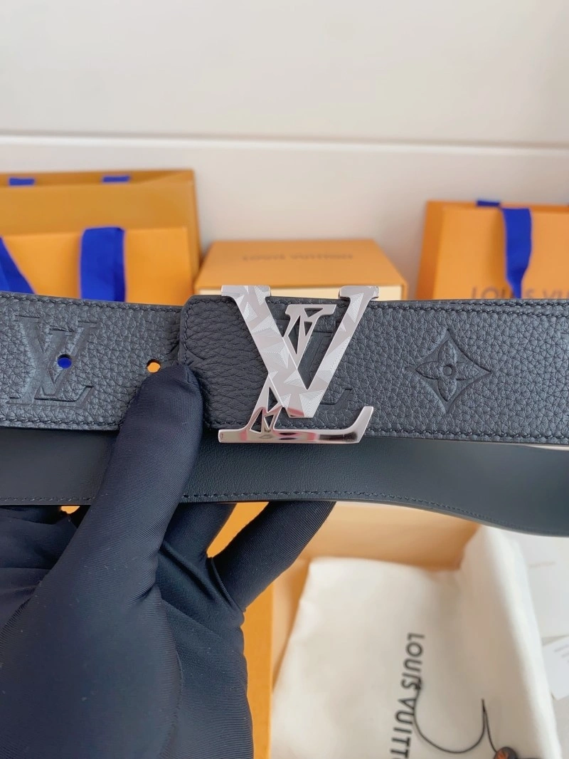 Louis Vuitton Belts Attractive 297181