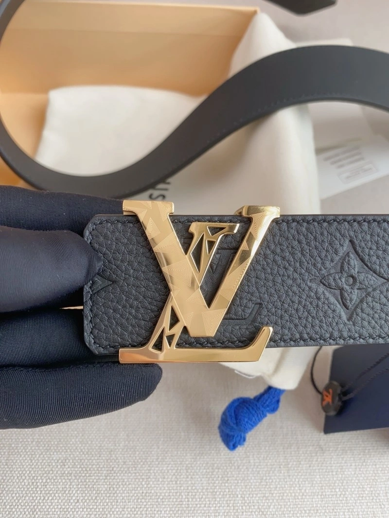 Breathable Louis Vuitton Belts 297178