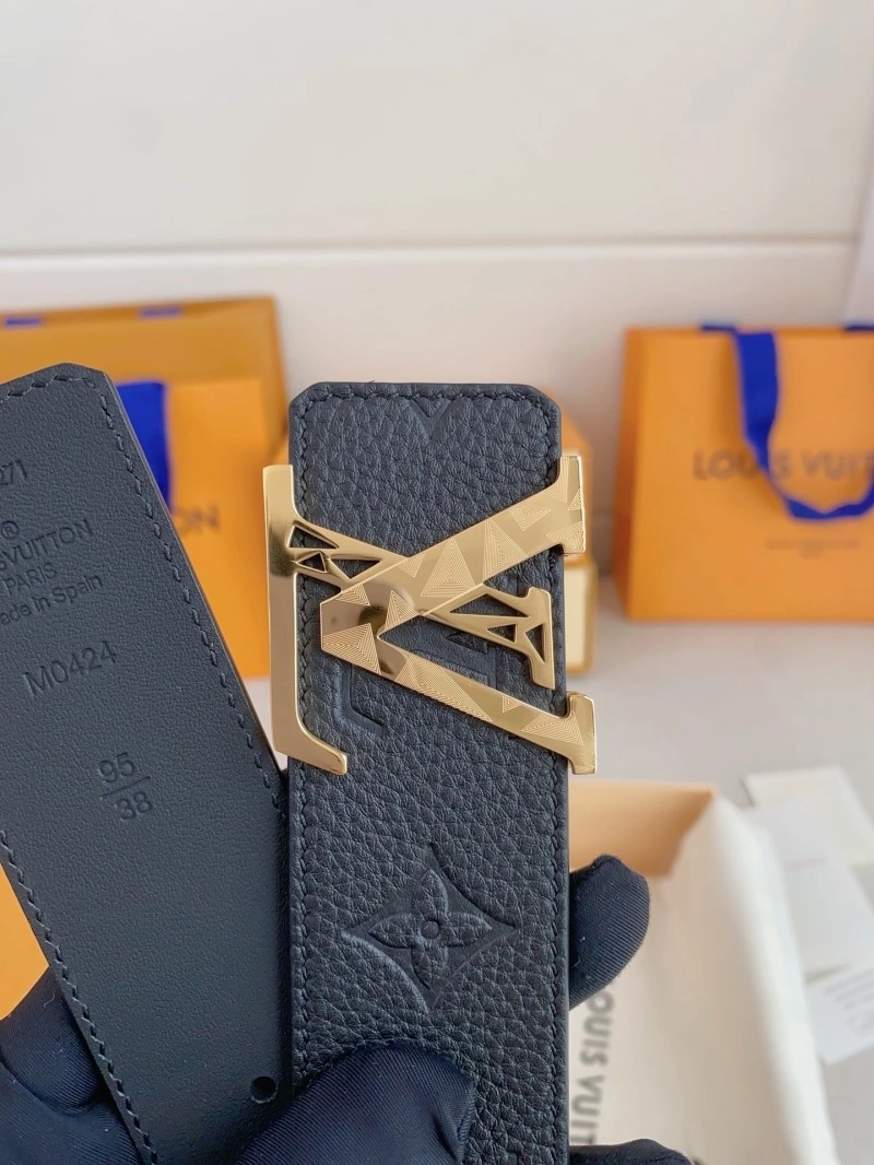 Breathable Louis Vuitton Belts 297178