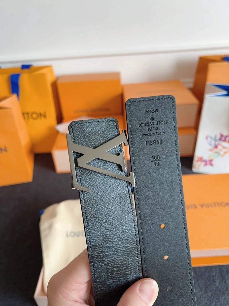 EasyMatch Louis Vuitton Belts 297125