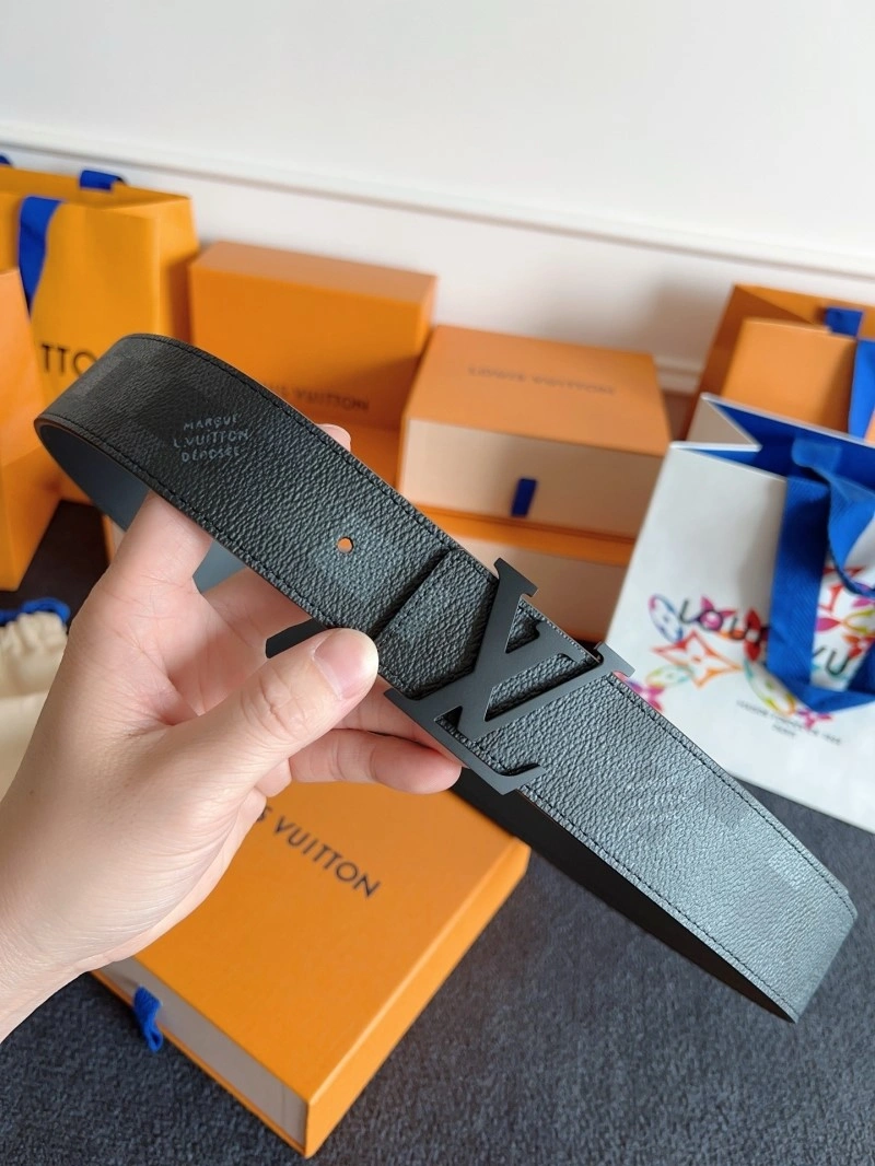 WellDesigned Louis Vuitton Belts 297118