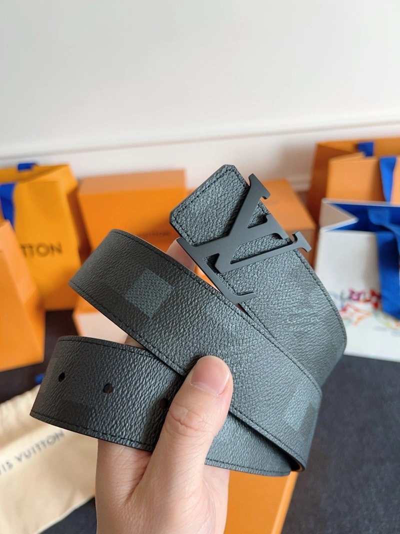 WellDesigned Louis Vuitton Belts 297118