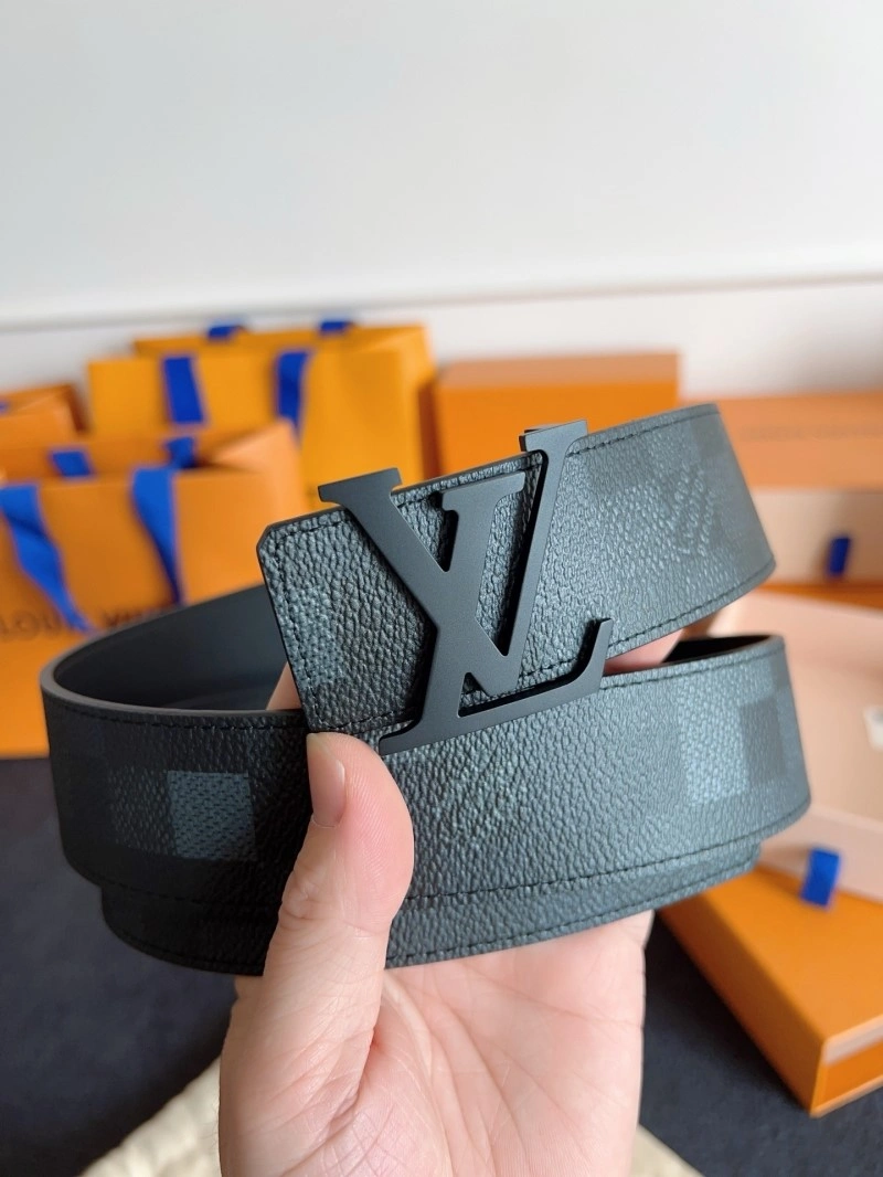 WellDesigned Louis Vuitton Belts 297118