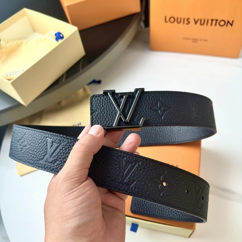 Effortless Louis Vuitton Belts 297070