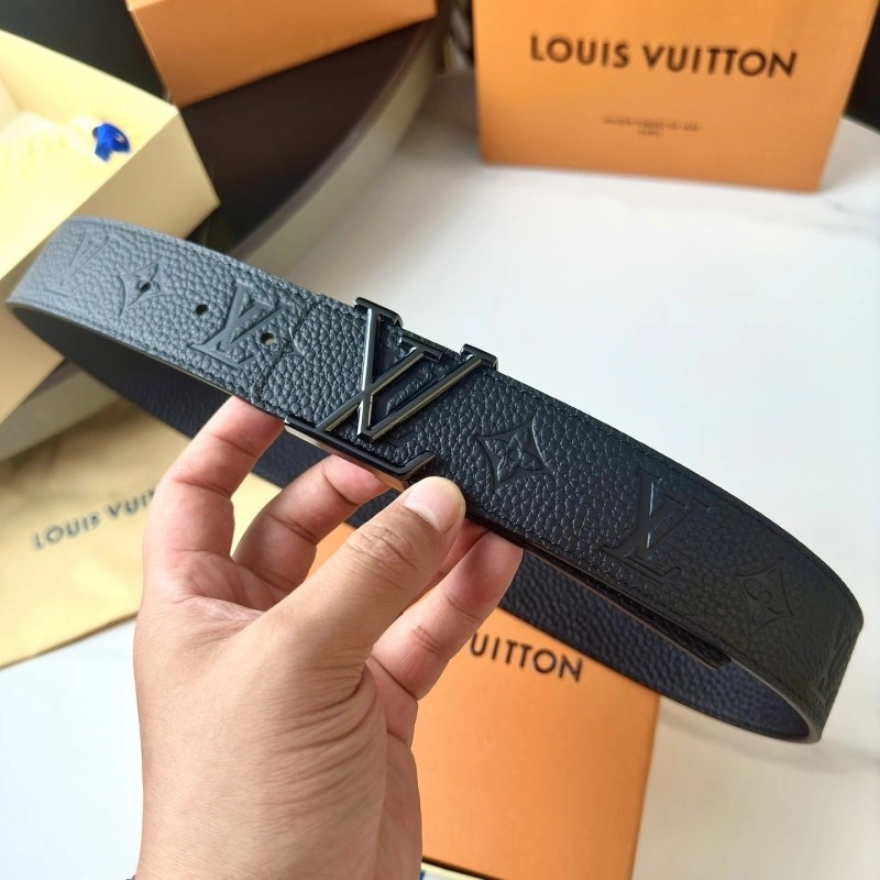 Effortless Louis Vuitton Belts 297070
