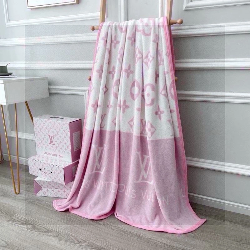 Stylish Louis Vuitton Blanket 256565