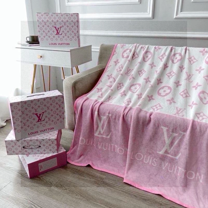 Stylish Louis Vuitton Blanket 256565
