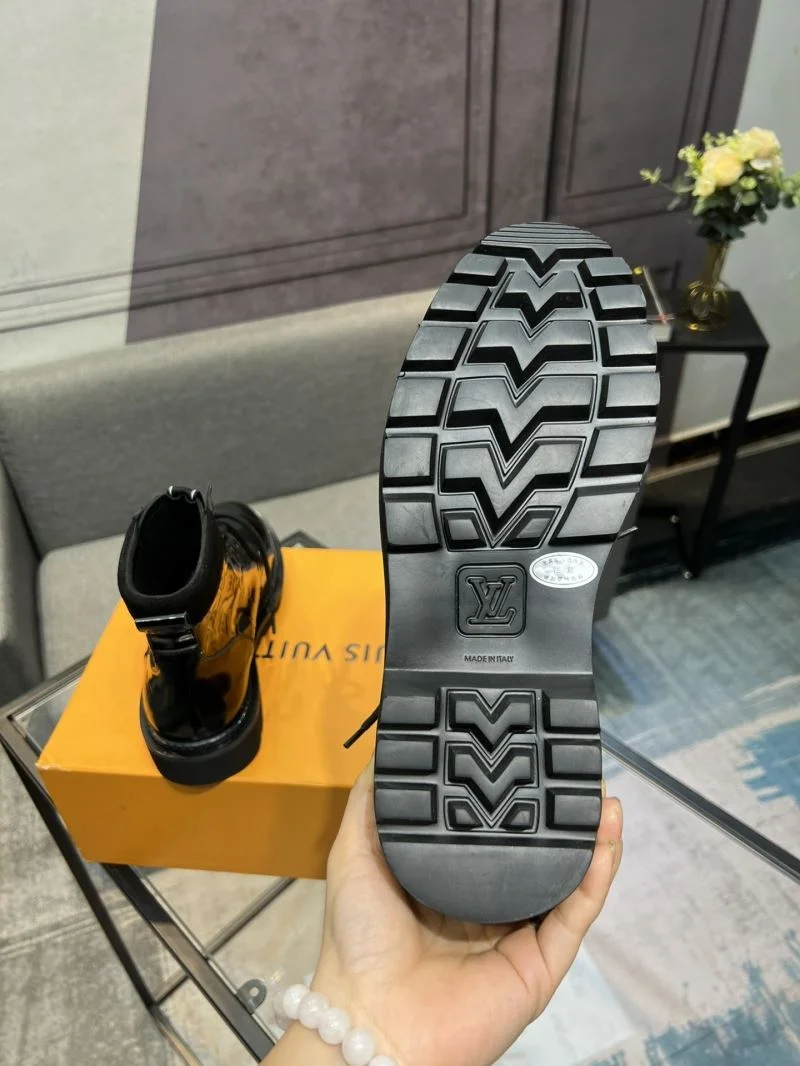 FashionForward Louis Vuitton Boots 30894