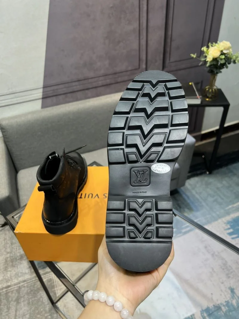 Casual Louis Vuitton Boots 30887