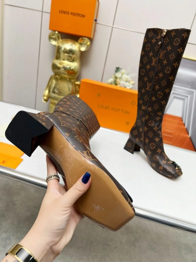 Supportive Louis Vuitton Boots 32422