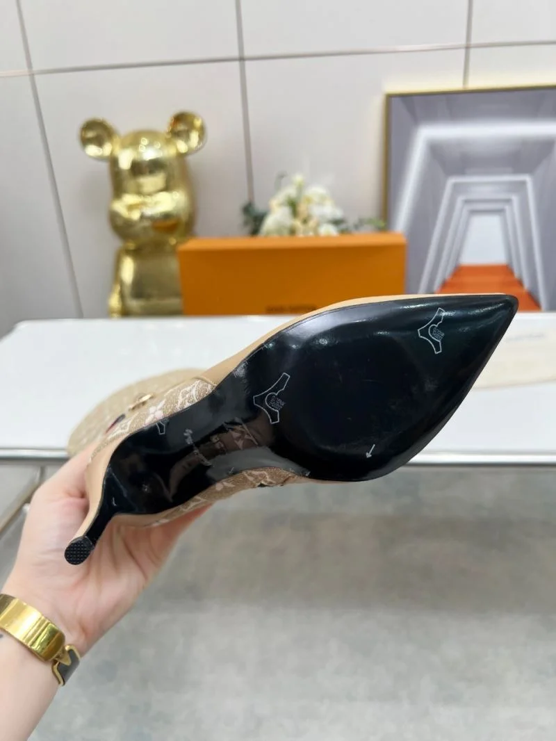 Practical Louis Vuitton Boots 32418