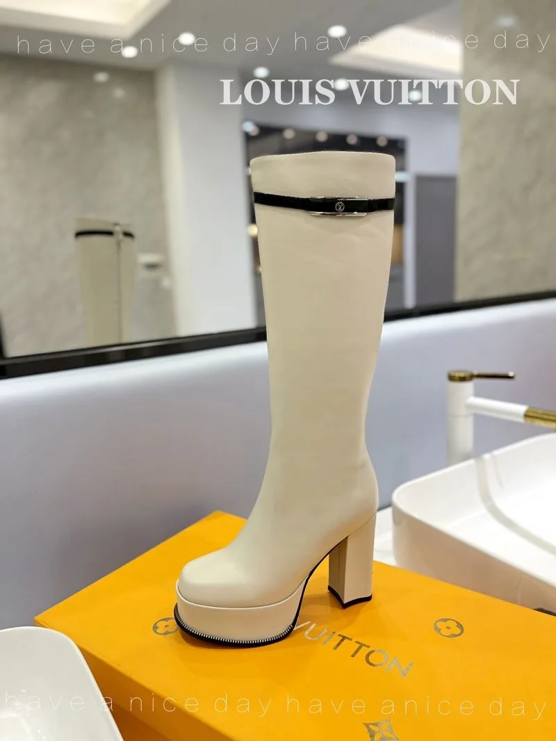 HighPerformance Louis Vuitton Boots 32415