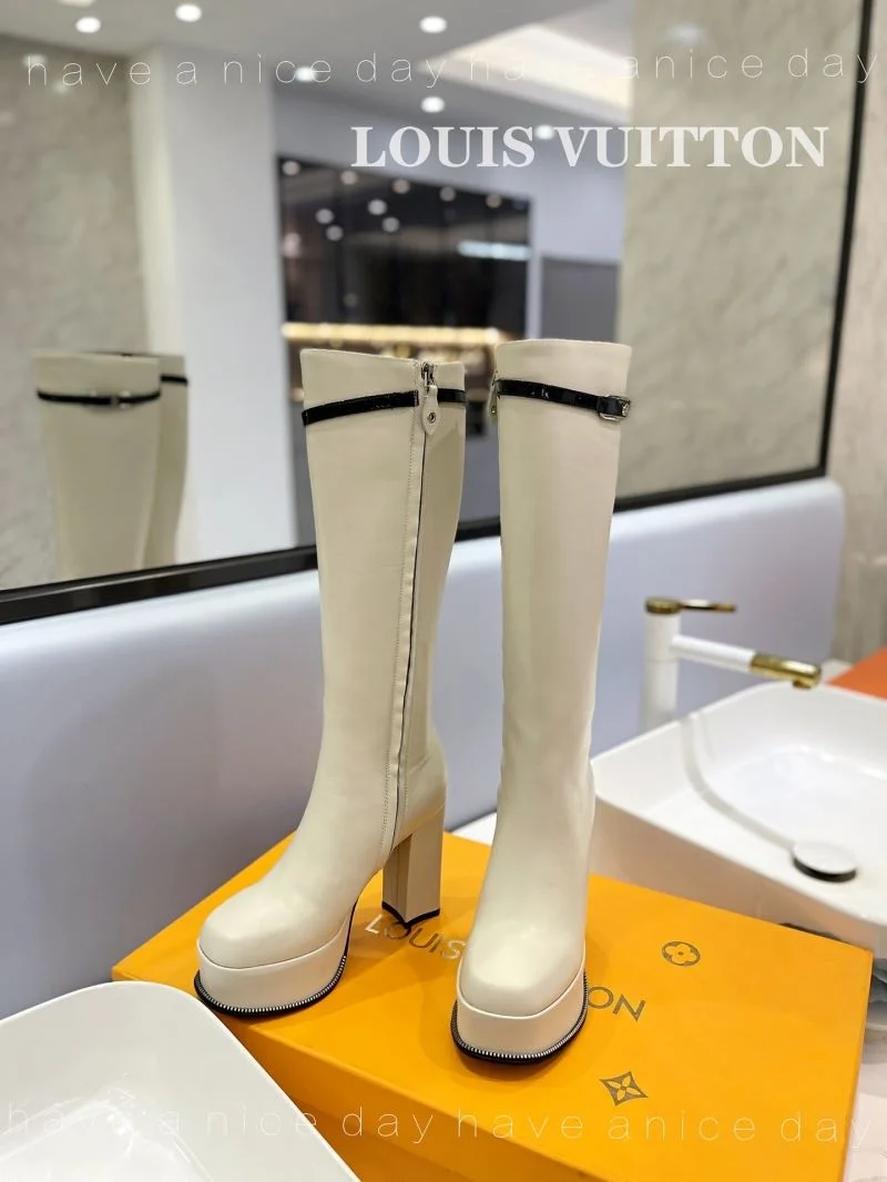 HighPerformance Louis Vuitton Boots 32415