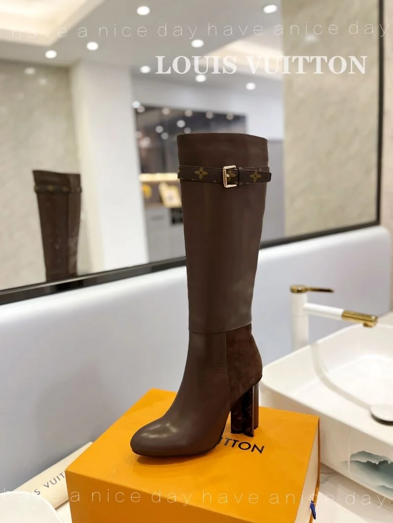 Louis Vuitton Boots Casual 32416
