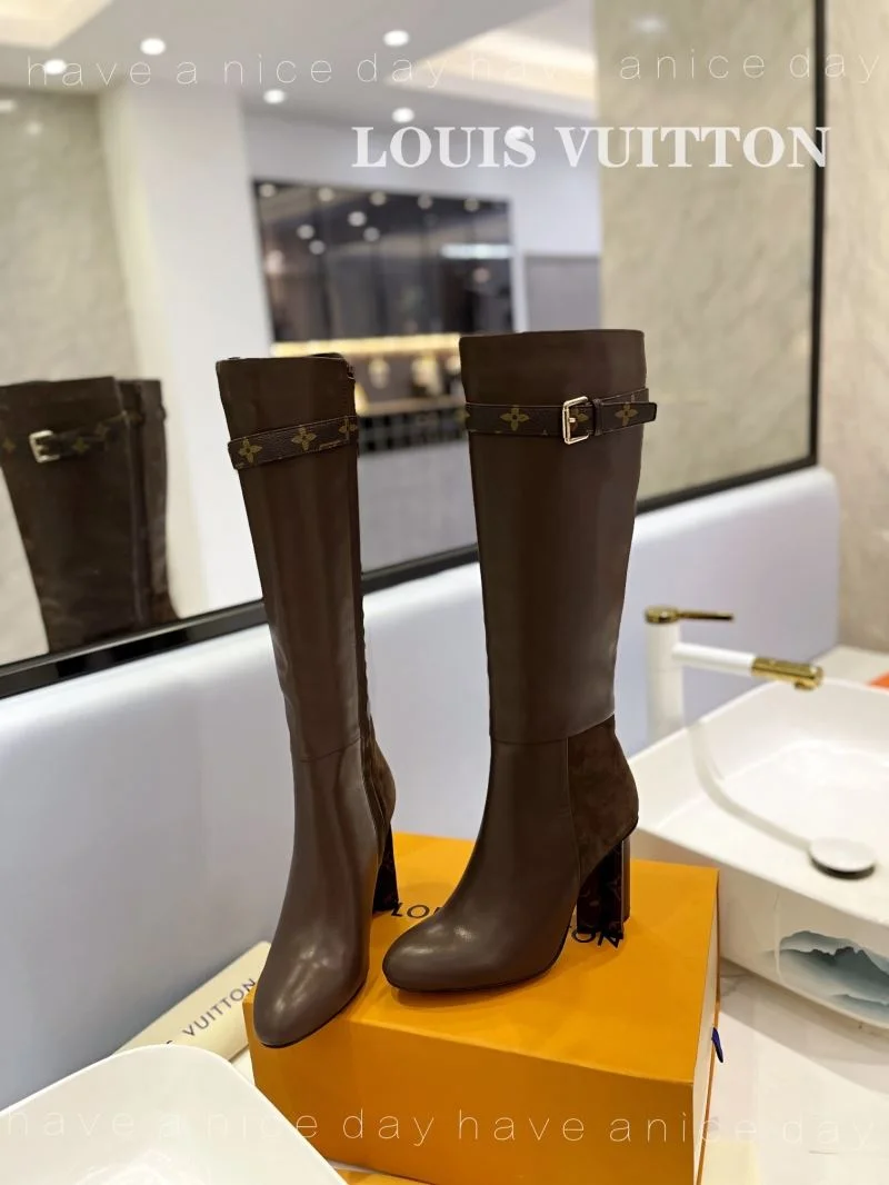 Louis Vuitton Boots Casual 32416