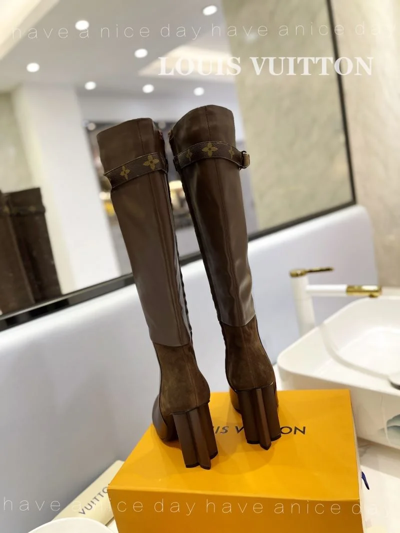 Louis Vuitton Boots Casual 32416