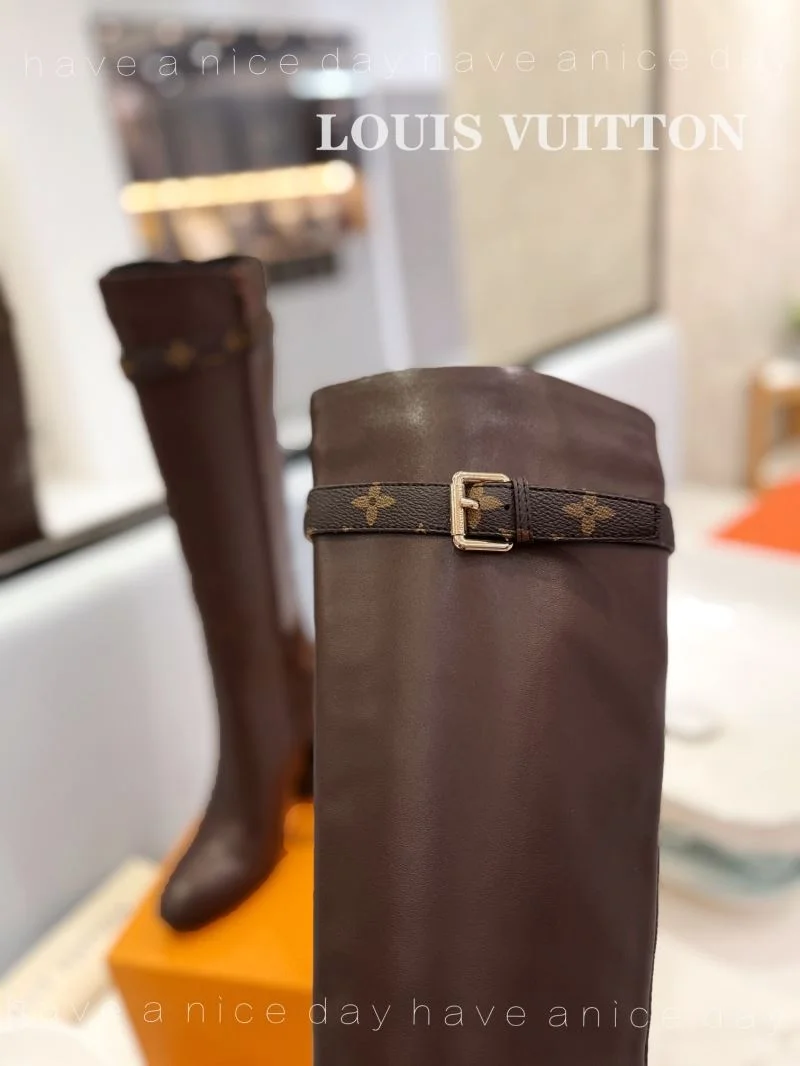 Louis Vuitton Boots Casual 32416