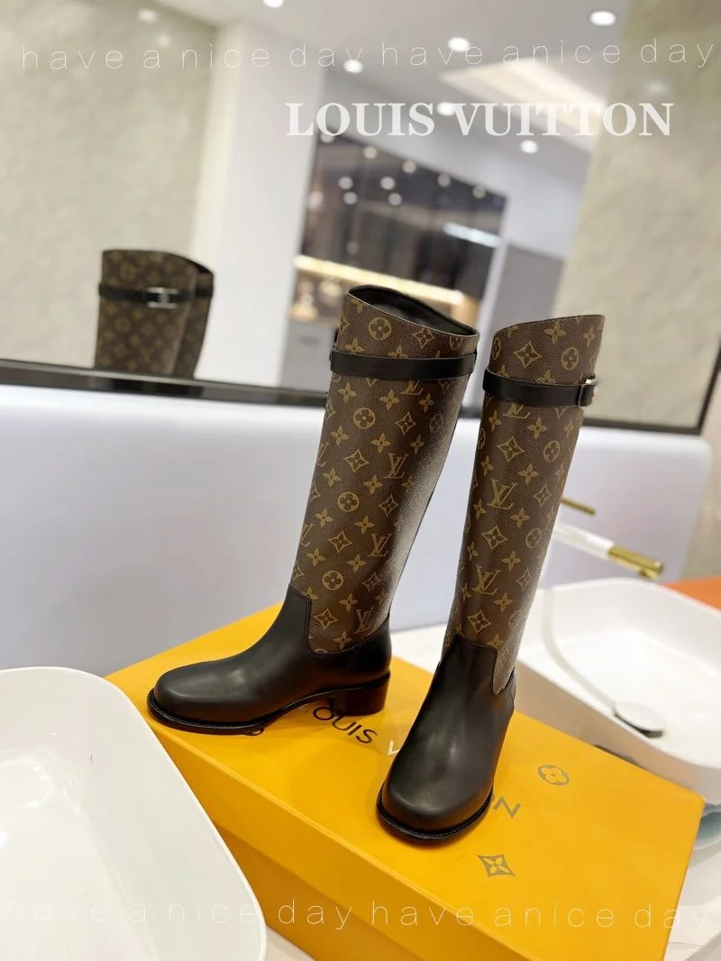 Lightweight Louis Vuitton Boots 32413