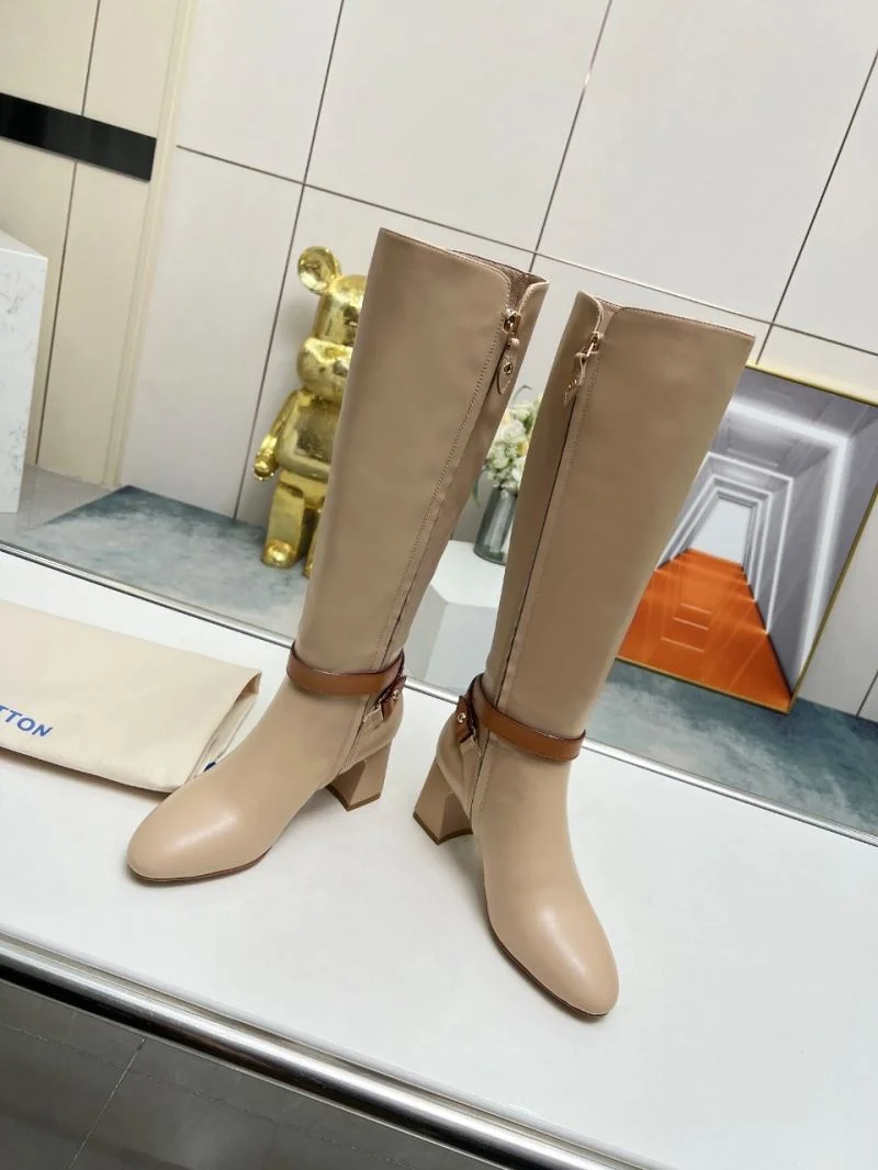 Sporty Louis Vuitton Boots 32409
