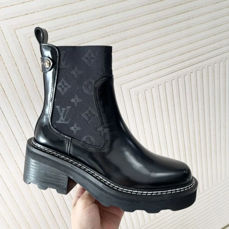 Louis Vuitton Boots WaterResistant 33336