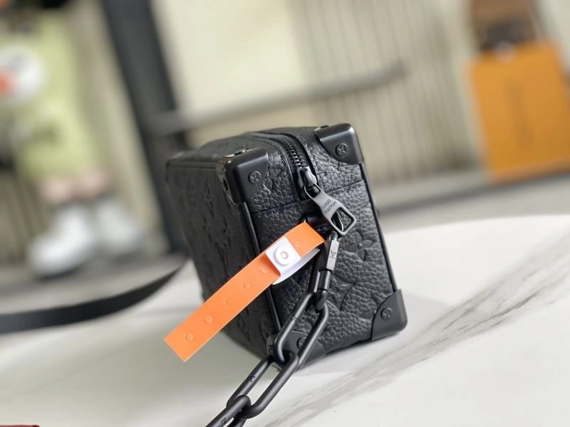 Casual Louis Vuitton Box Bags 94412
