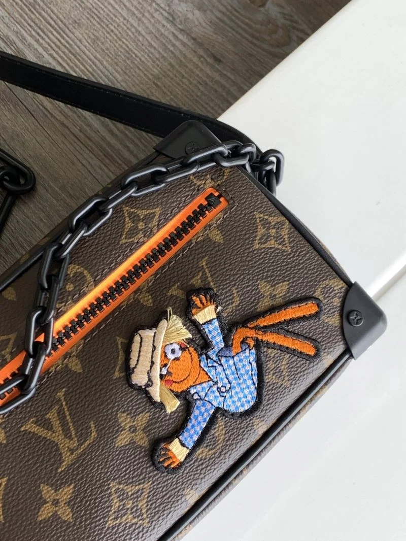 Tailored Louis Vuitton Box Bags 43121