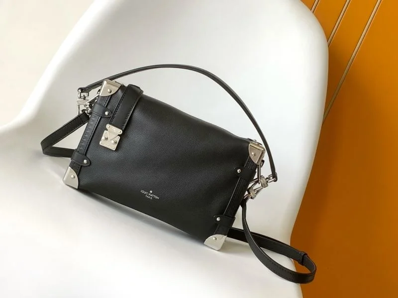 Stretchable Louis Vuitton Box Bags 43096