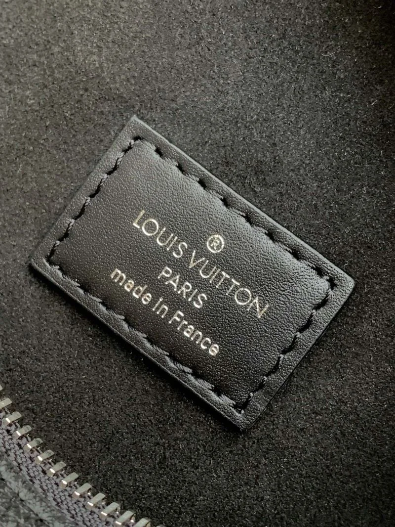Stretchable Louis Vuitton Box Bags 43096