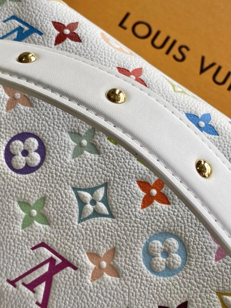 Versatile Louis Vuitton Box Bags 43055