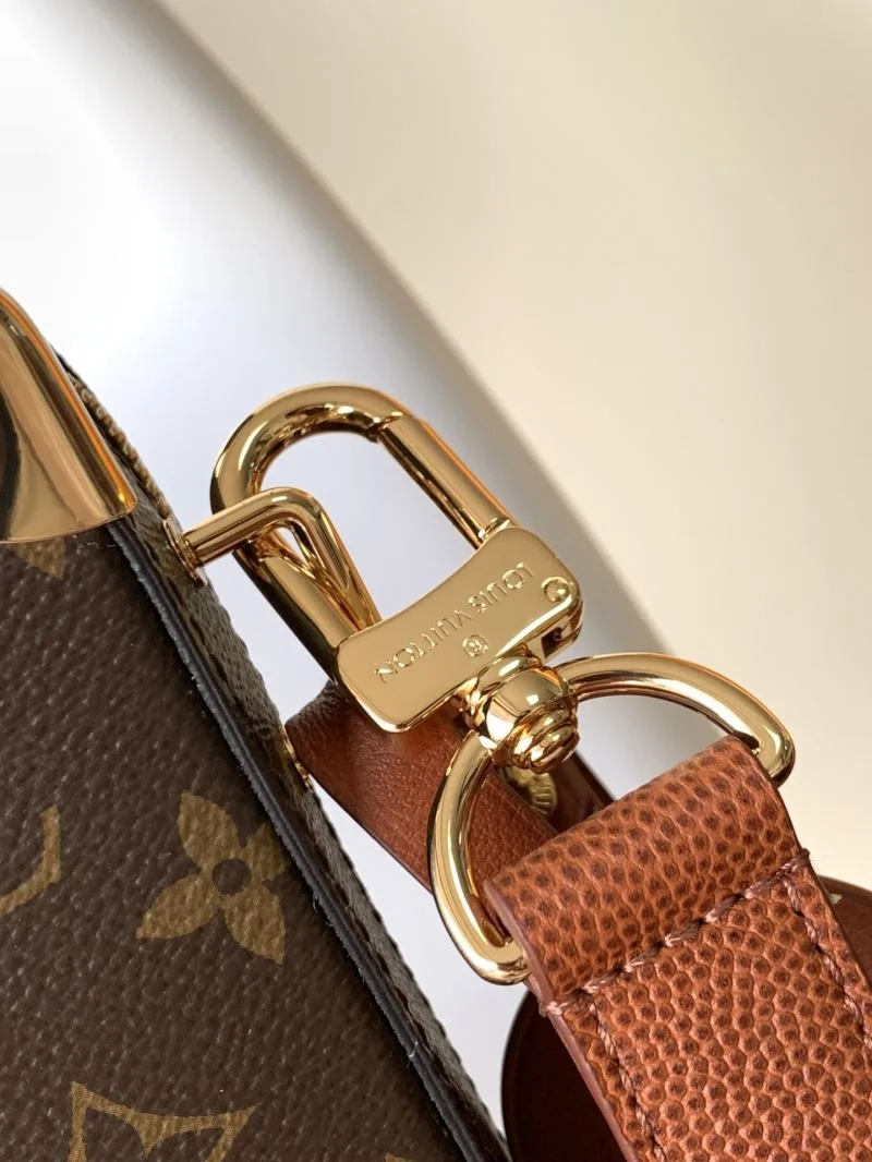 Versatile Louis Vuitton Box Bags 43039