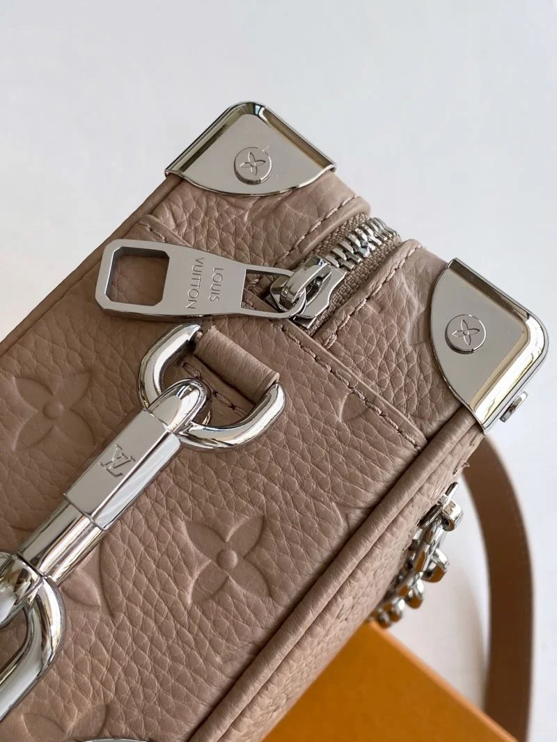 ZipUp Louis Vuitton Box Bags 43034
