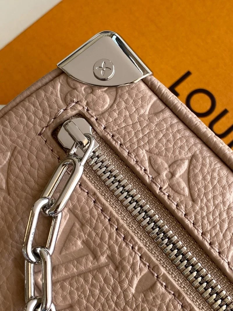 ZipUp Louis Vuitton Box Bags 43034
