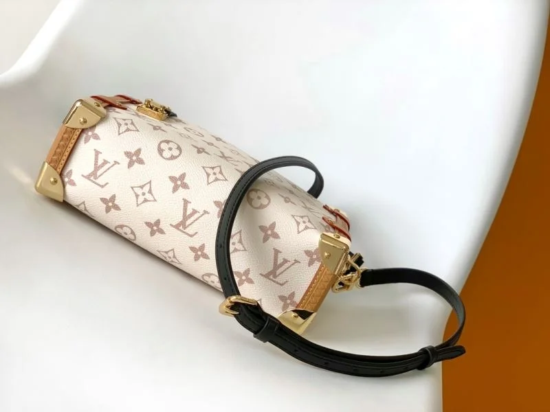Versatile Louis Vuitton Box Bags 42007